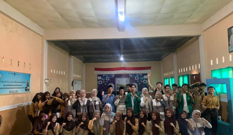 Bekali Siswa Hadapi Masa Depan, KKN UNW Mataram Gelar Sosialisasi Cegah Pernikahan Dini